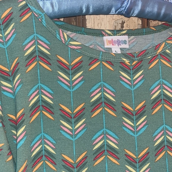 Lularoe Julia - Picture 2 of 3